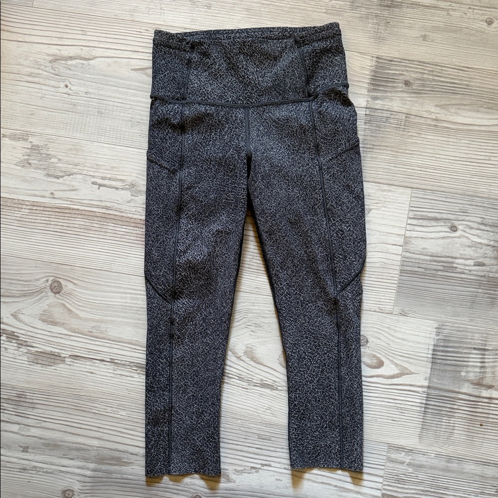 🍋Lululemon Fast & Free Crop ||, Size 4